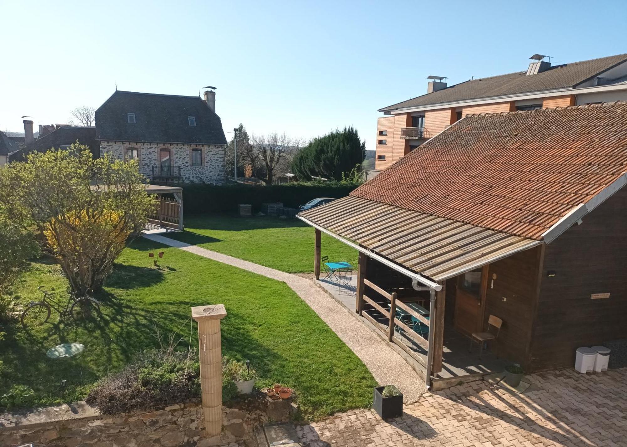 Le Miraillet, Gite Saint-Illide Exterior photo